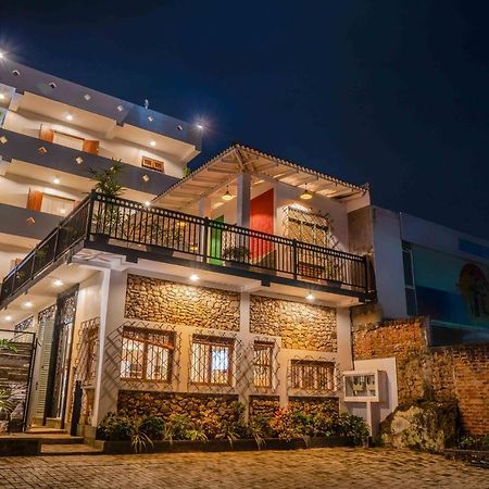Bed and Breakfast Brixia Cafe & Guest Galle Exteriér fotografie